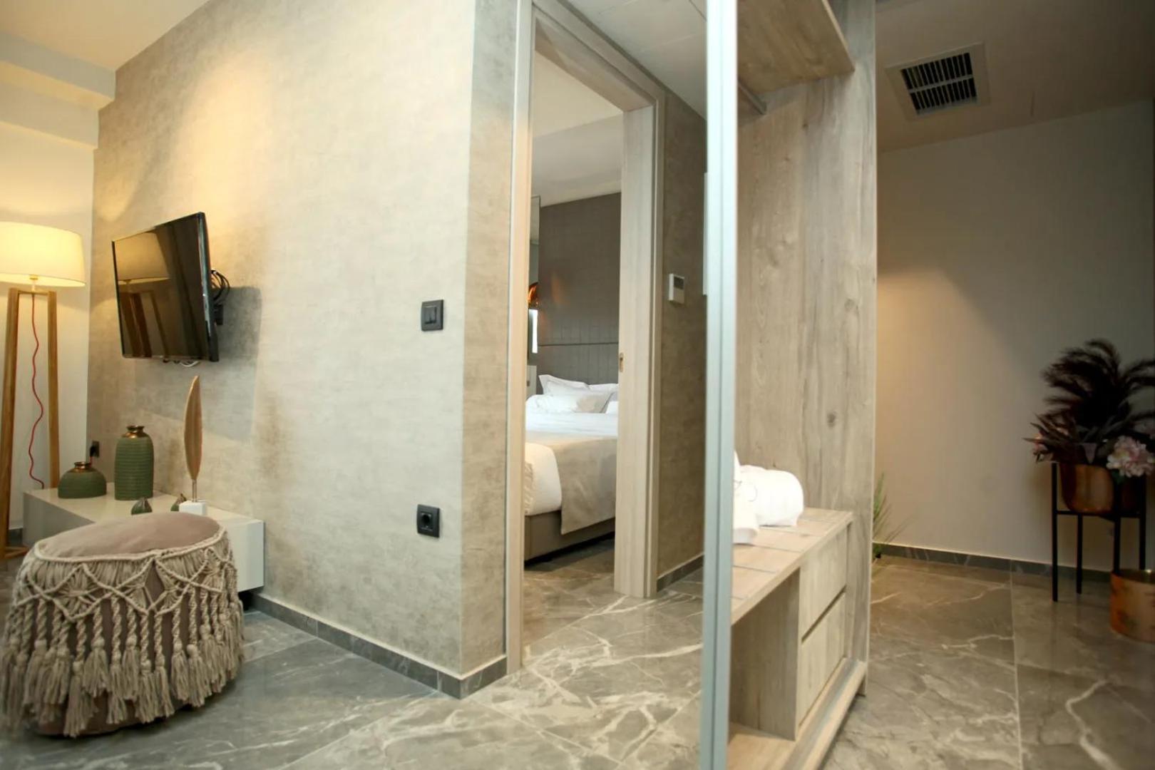 Athinais Luxury Apartments Chaniotis Dış mekan fotoğraf