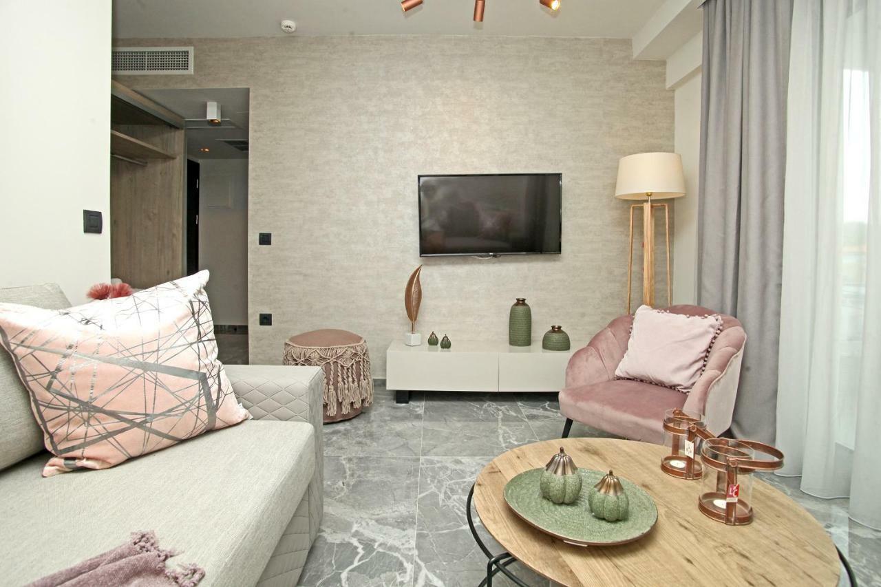 Athinais Luxury Apartments Chaniotis Dış mekan fotoğraf