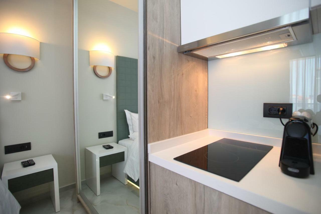 Athinais Luxury Apartments Chaniotis Dış mekan fotoğraf